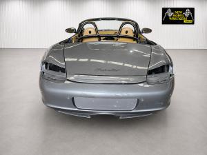2004 Porsche Boxster 2.7L M96-23 AUTO 5SPD RWD image 8