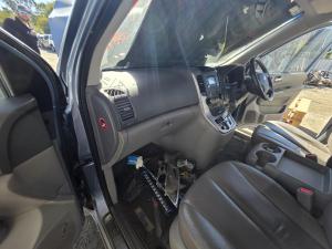 2012 Kia Grand Carnival VQ PLATINUM image 8