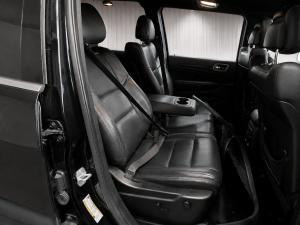 2014 Jeep Grand Cherokee 3.6L AUTO 8SPD RWD LAREDO image 8