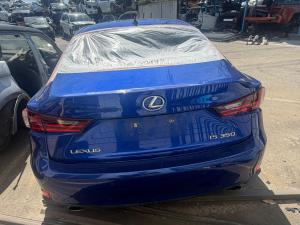 2015 Lexus Is image 8