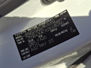 2023 Toyota Sedan AXVH70R image 8
