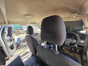 2015 Isuzu D Max RC SX HI-RIDE image 8