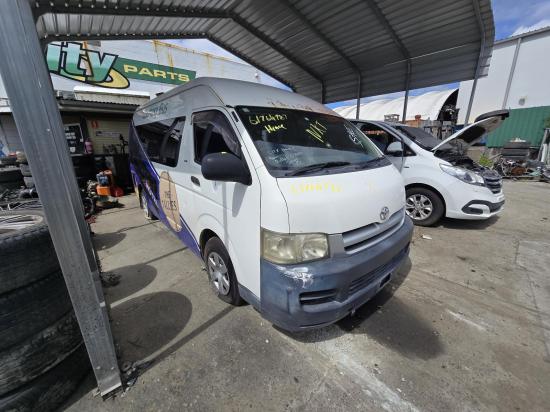 toyota Hiace KDH COMMUTER Feb 2005 Engine Motor 