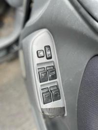 2003 Toyota Rav4 image 9
