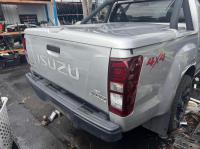 2015 Isuzu D Max image 9
