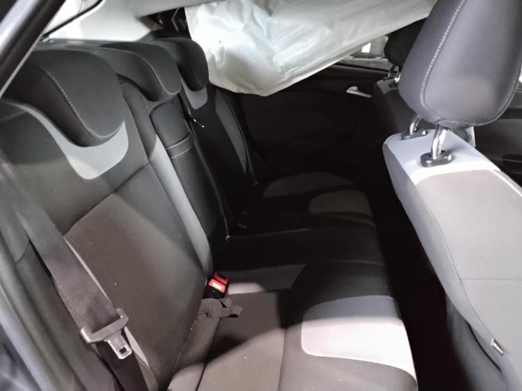 ford Focus SPORT Aug 2013 Parts & Wrecking