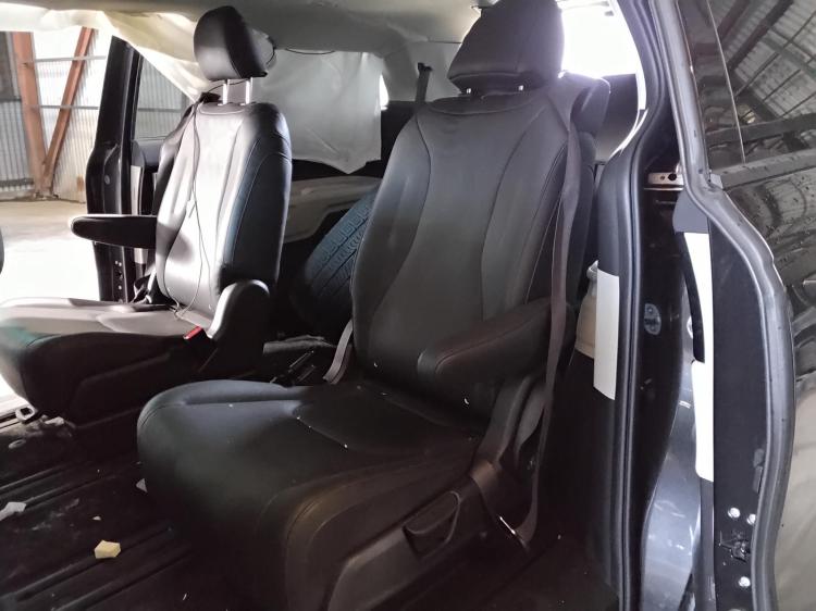kia Carnival SPECIAL EDITION Oct 2023 Parts & Wrecking