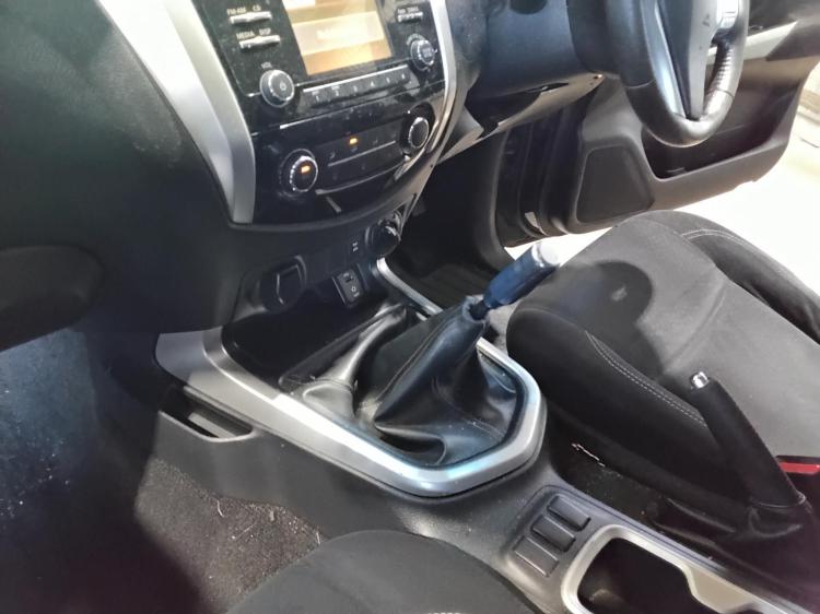 nissan Navara ST 4X4 Aug 2015 Parts & Wrecking