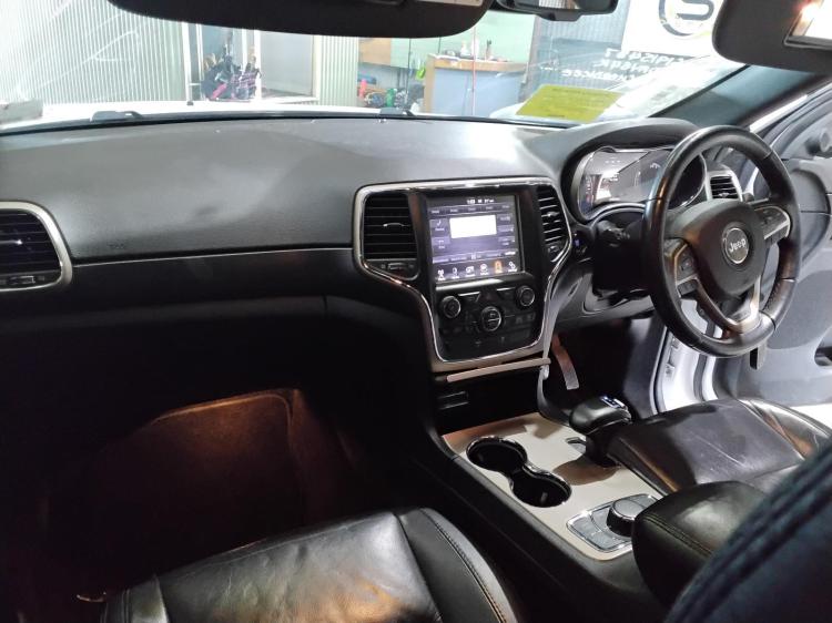 jeep Grand Cherokee LAREDO Sep 2014 Parts & Wrecking
