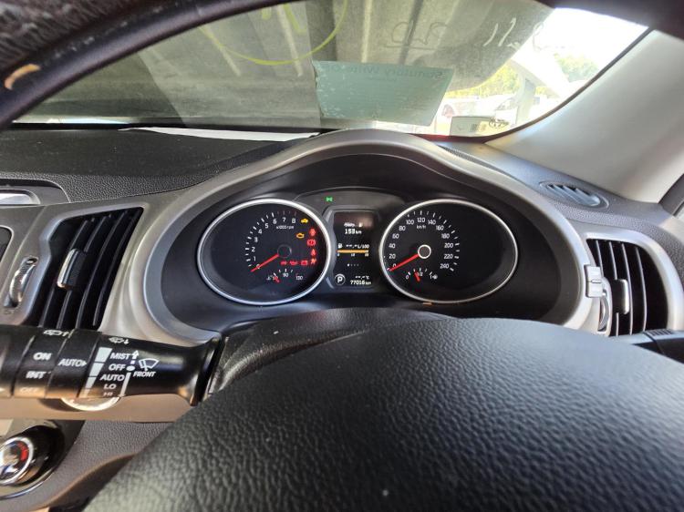 kia Sportage SL PLATINUM Feb 2014 Parts & Wrecking