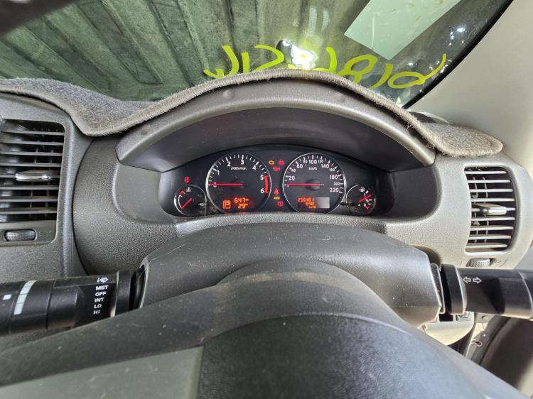 nissan Navara D40 ST-X 550 Dec 2010 Parts & Wrecking