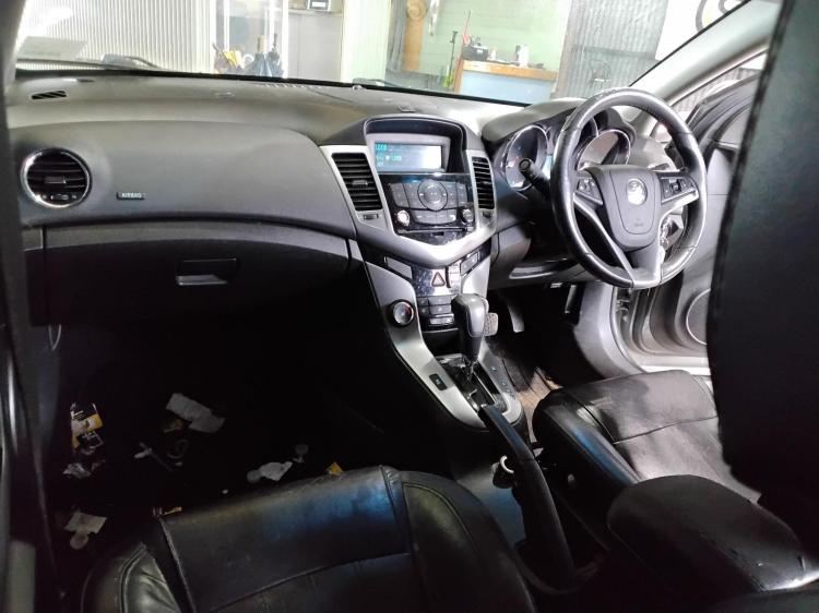 holden Cruxe CDX Nov 2011 Parts & Wrecking