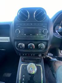 2014 Jeep Compass MK image 9