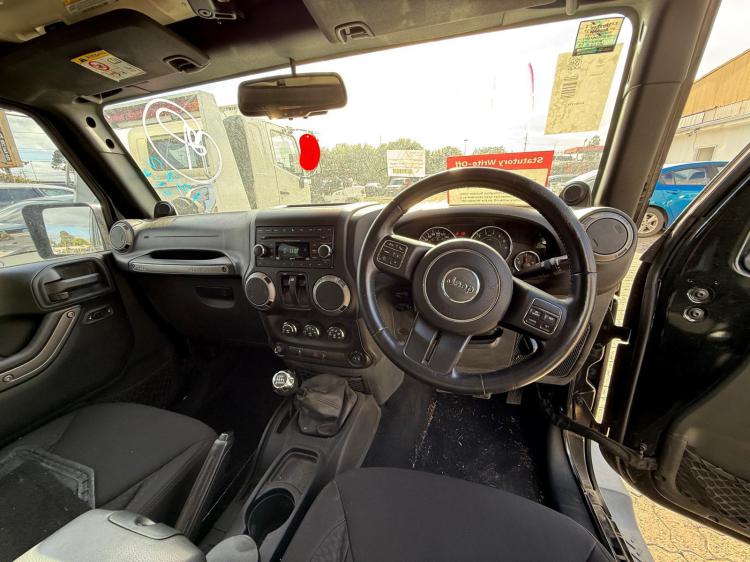 jeep Wrangler JK Aug 2012 Parts & Wrecking