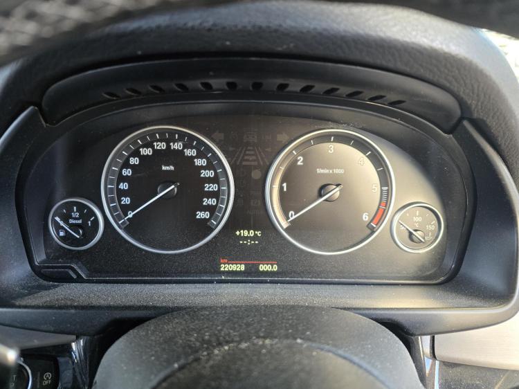 bmw X5 F15 SDRIVE 25D Jan 2014 Parts & Wrecking