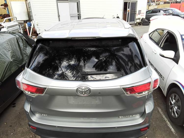 toyota Kluger GRANDE May 2014 Parts & Wrecking