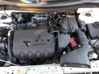 2013 Mitsubishi Outlander LS image 9