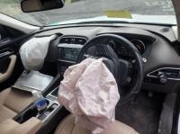 2016 Jaguar F Pace image 9