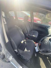 2005 Toyota Avensis image 9