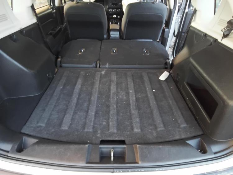 jeep Compass SPORT Oct 2013 Parts & Wrecking