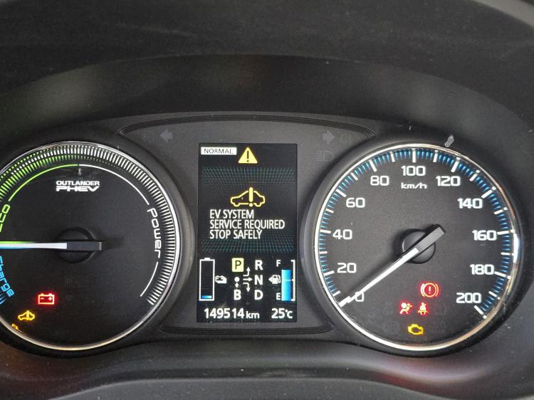 mitsubishi Outlander ZJ ASPIRE PHEV May 2014 Parts & Wrecking