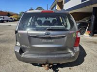 2010 Kia Carnival GBB8J46 SLI image 9