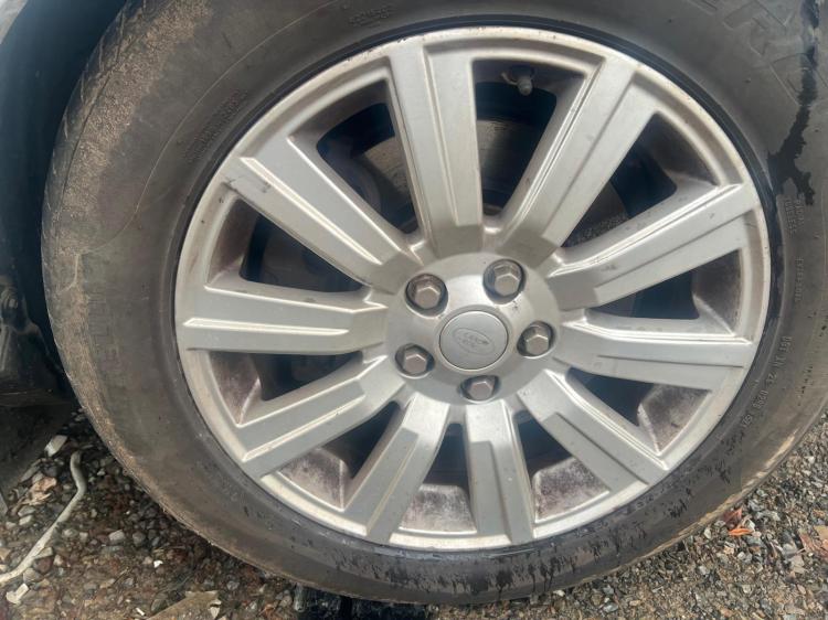 land rover Discovery L319 Mar 2015 Parts & Wrecking