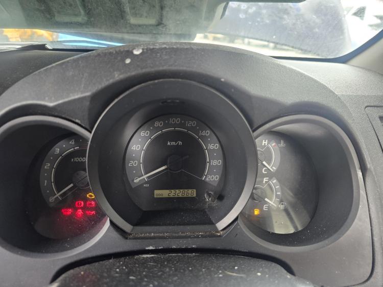 toyota Hilux KUN26R SR Apr 2009 Parts & Wrecking