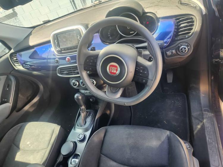 fiat 500x BLUE 2015 Parts & Wrecking