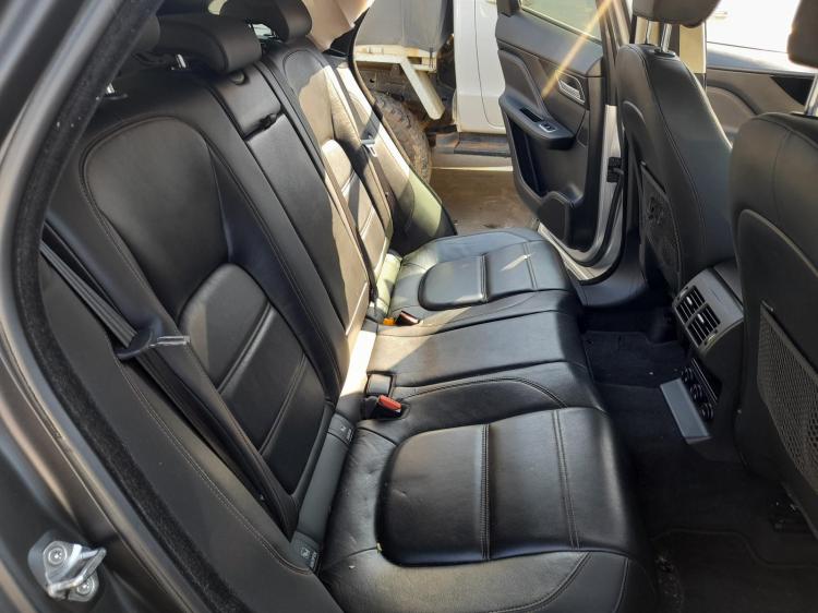 jaguar F Pace 2.0DT AUTO 8SPD AWD 20D PRESTIGE Jan 2017 Parts & Wrecking