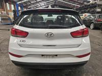 2021 Hyundai I30 PD 2.0L G4NC AUTO 6SPD FWD SPL ED. image 9