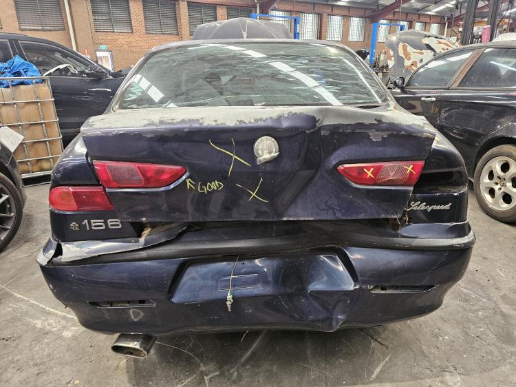 alfa romeo 156 2.0L SEDAN AR32301 5SPD  AMT FWD 16V TWIN SPARK Jan 2001 Parts & Wrecking