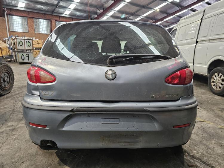 alfa romeo 147 2.0I 5DR HATCH AR32310 5SPD MAN FWD 16V TWIN SPARK Jan 2001 Parts & Wrecking