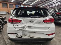 2021 Hyundai I30 PD 2.0L AUTO 6SPD FWD image 9