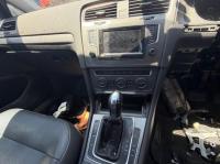 2013 Volkswagen Golf image 9