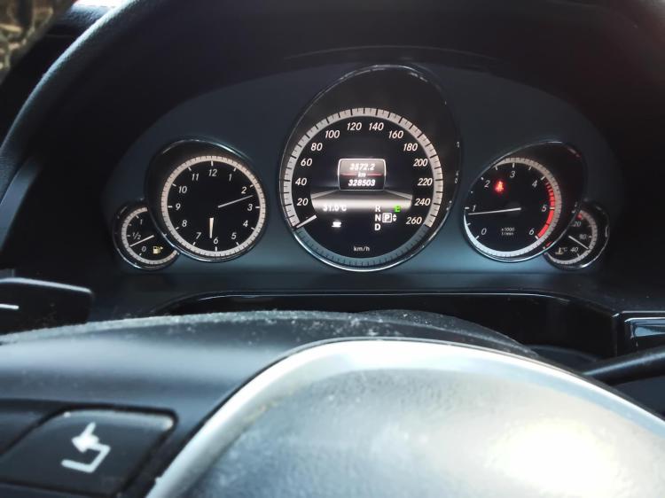 mercedes benz E Class AVANTGARDE Oct 2012 Parts & Wrecking