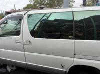 2000 Nissan Elgrand image 9