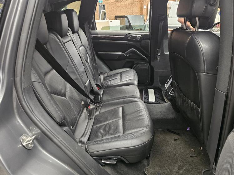 porsche Cayenne 92A 3.0DT CRCA AUTO 8SPD NAD CODE 4WD LUXURY Sep 2012 Parts & Wrecking
