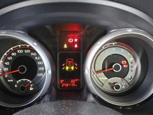 2012 Mitsubishi Pajero NW GLX image 9