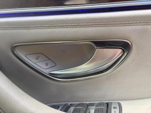 2017 Mercedes Benz E220 E220D image 9