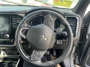 2021 Mitsubishi Outlander ZL image 9