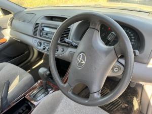 2002 Toyota Camry image 9