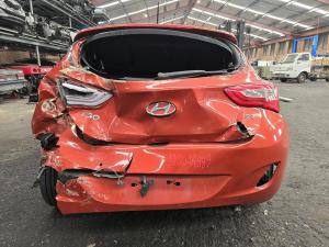 2016 Hyundai I30 GD 2.0L G4NC AUTO 6SPD FWD SR image 9