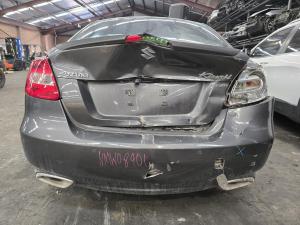 2011 Suzuki Kizashi 2.4L J24B CVT AWD SPORT FR image 9