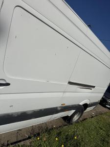 2012 Mercedes Benz Sprinter image 9