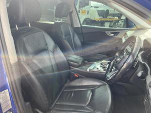 2017 Audi Q7 4M image 9