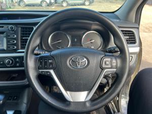 2016 Toyota Kluger GSU50R image 9