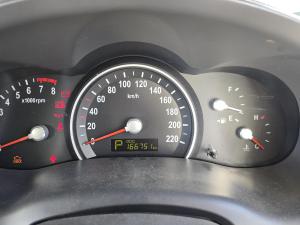 2014 Kia Grand Carnival VQ SI image 9
