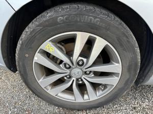 2020 Hyundai I30 image 9