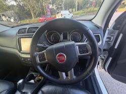 2014 Fiat Freemont image 9